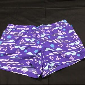 Columbia Women’s Purple  Shorts with Blue  White Accents size Large NWT #0162